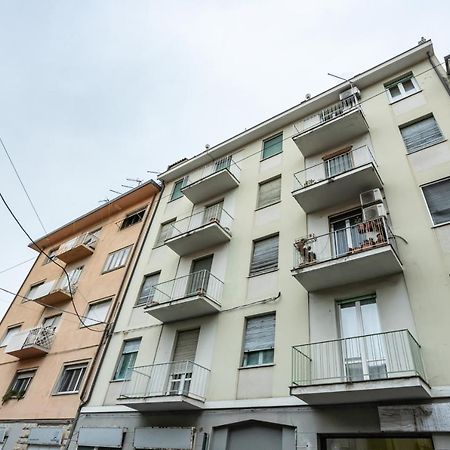 Yellowsunny Apartment With Two Balconies Pisa Exterior foto